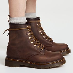 Dr. Martens 1460 8 Eye Boots brown leather combat